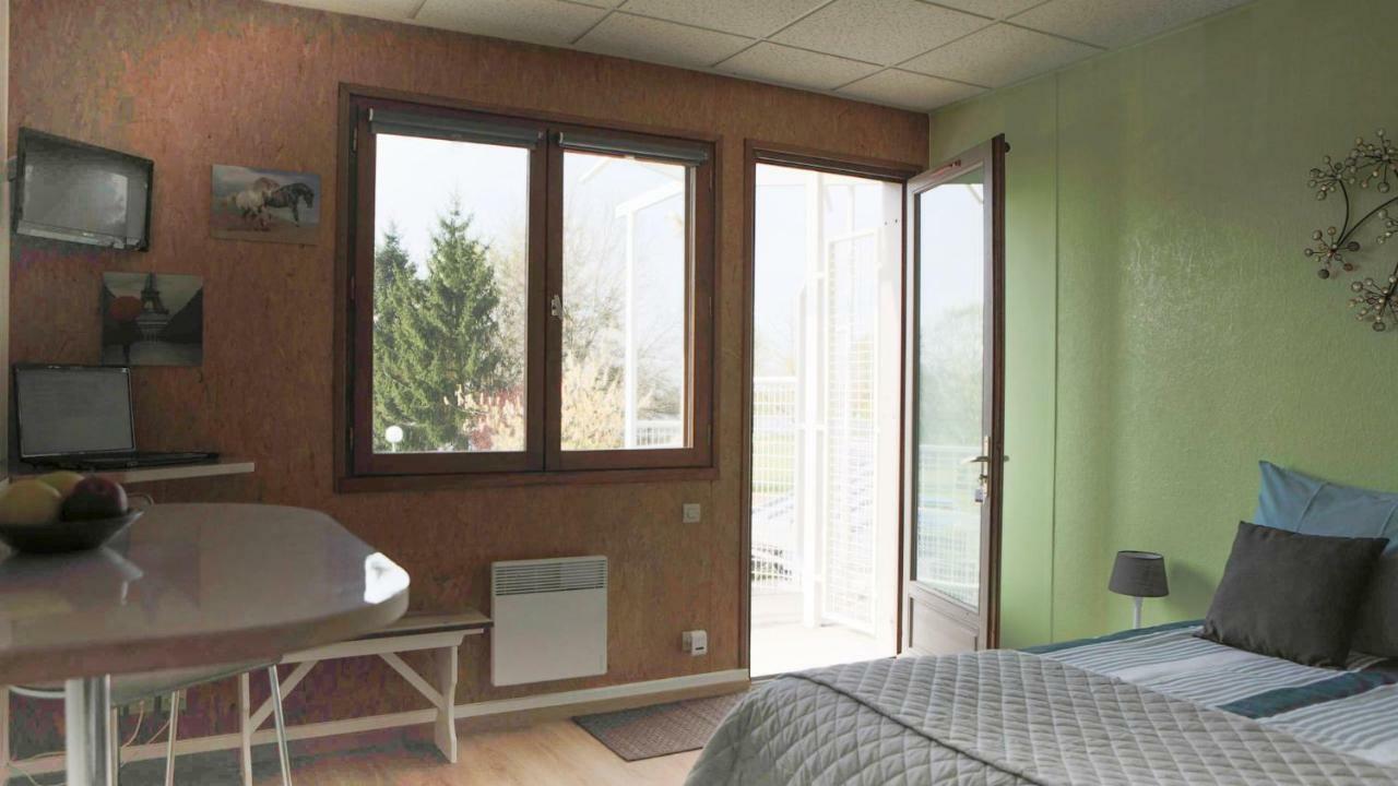 Studios Etape Du Lac Bourbon-Lancy Exterior foto